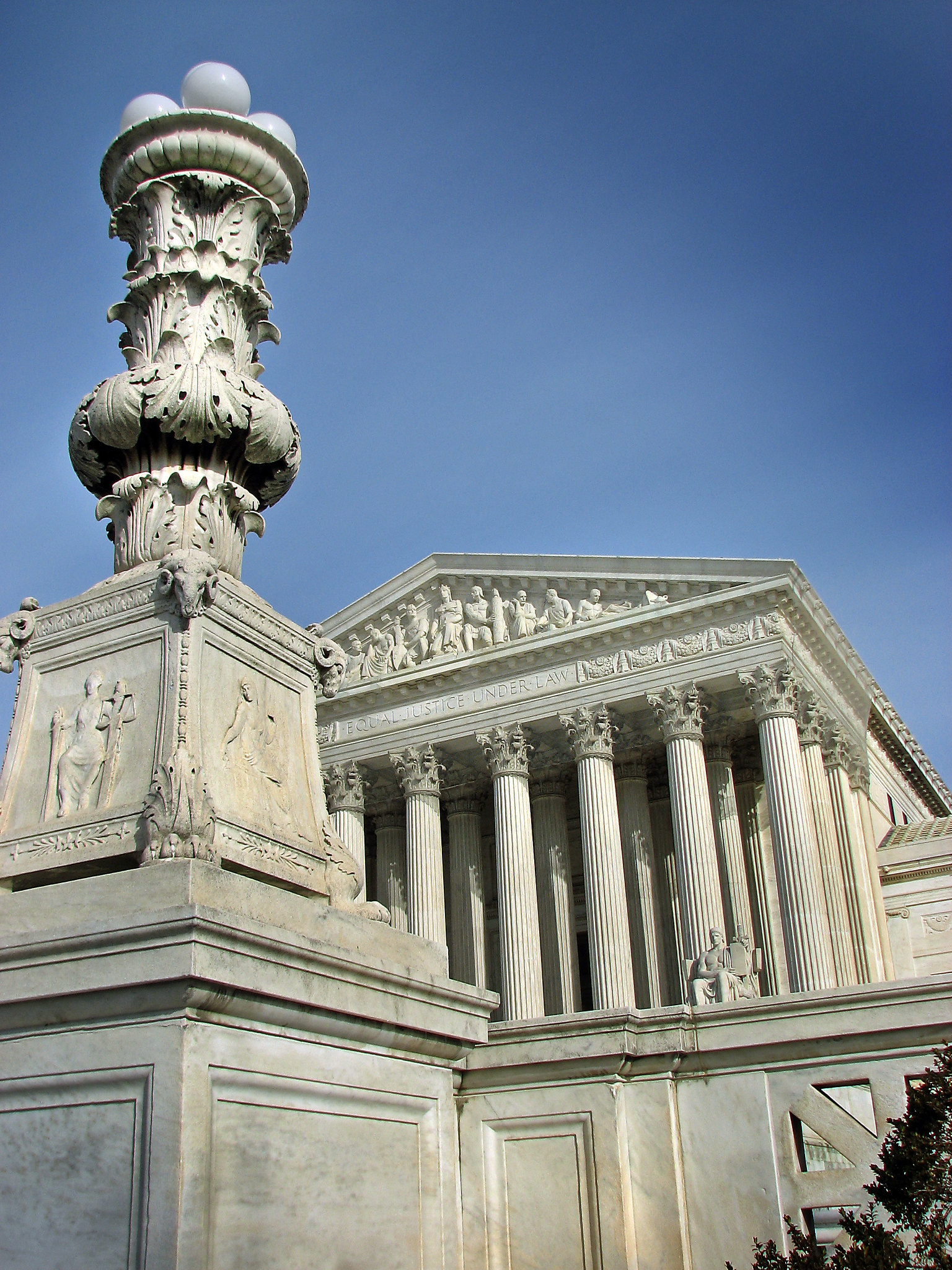 Farola de la Corte Suprema de Justicia de Estados Unidos. 